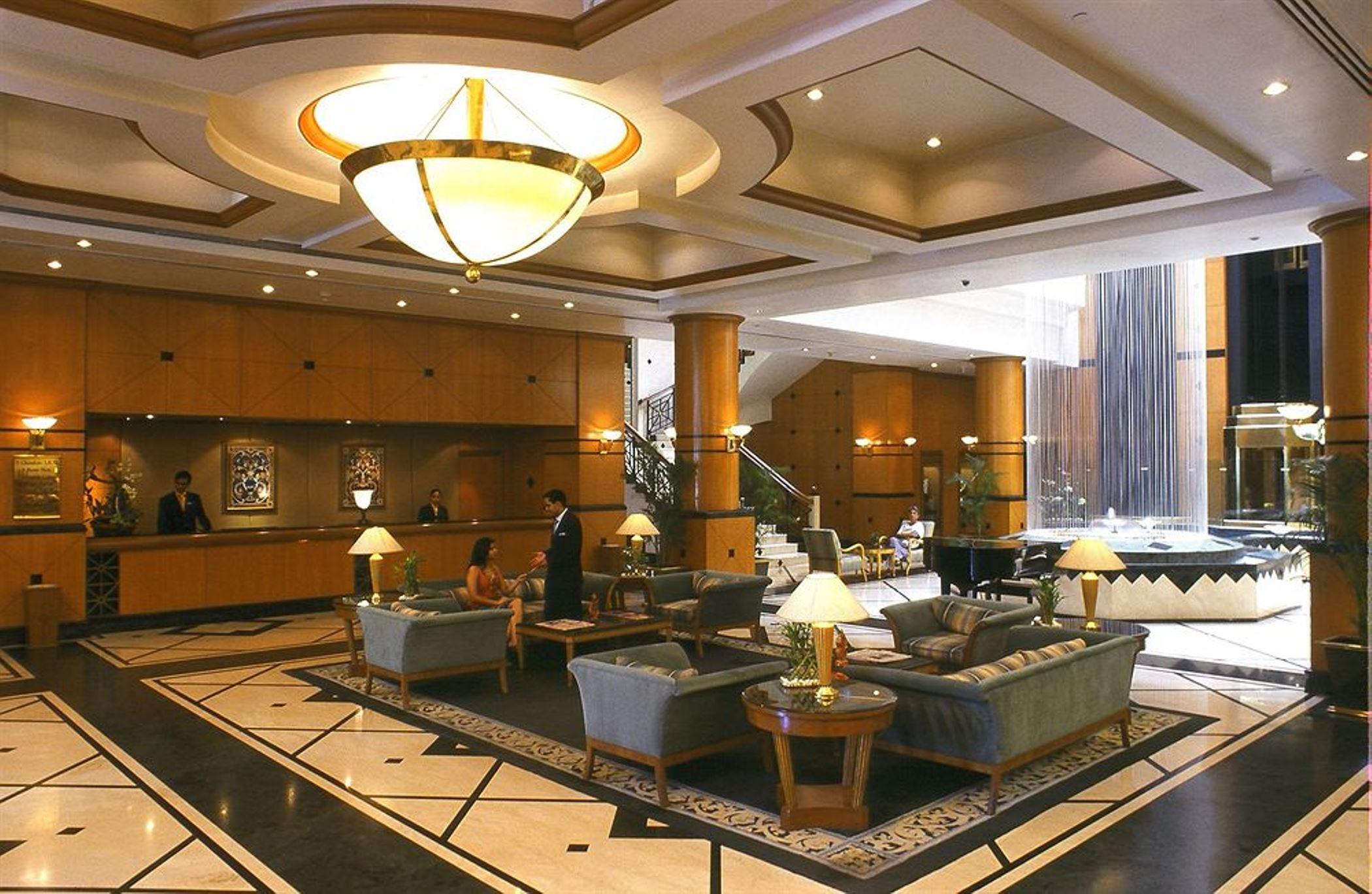 The Orchid Hotel Mumbai Vile Parle Dalaman gambar Lobby