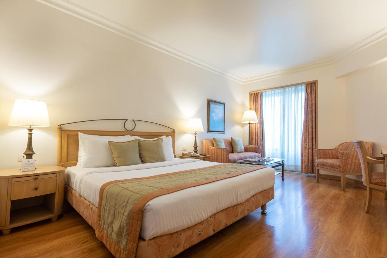The Orchid Hotel Mumbai Vile Parle Luaran gambar A room at the Taj Bengal
